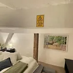 Fachwerk Duck Dich شقة ميلسُنْغِن